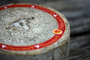 Un fromage Ossau-Iraty fermier (@E. Gentils / Euphorie / Syndicat AOP Ossau-Iraty)