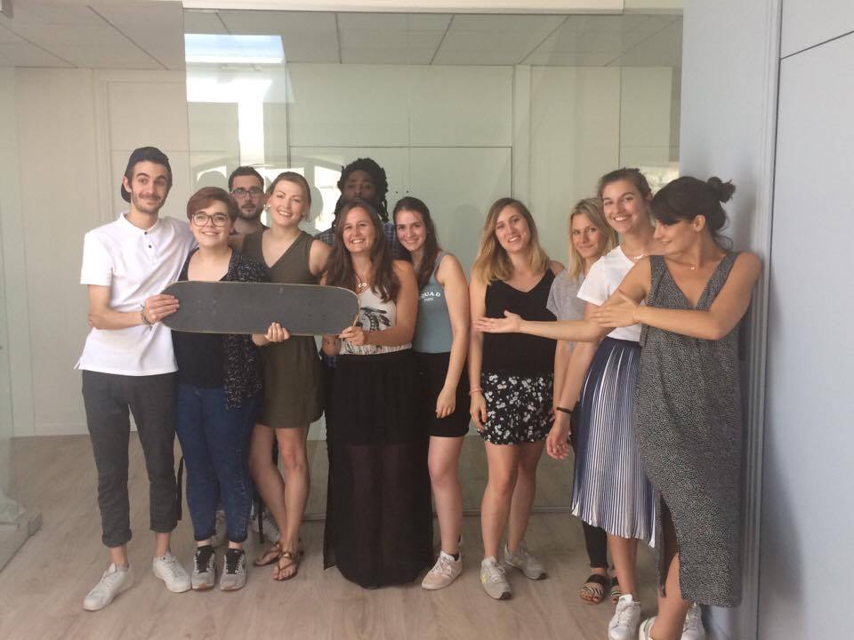 L'équipe de PADIT, gagnante du startup challenge Audacity Week, de l'ISCOM Paris a conçu un skateboard connecté