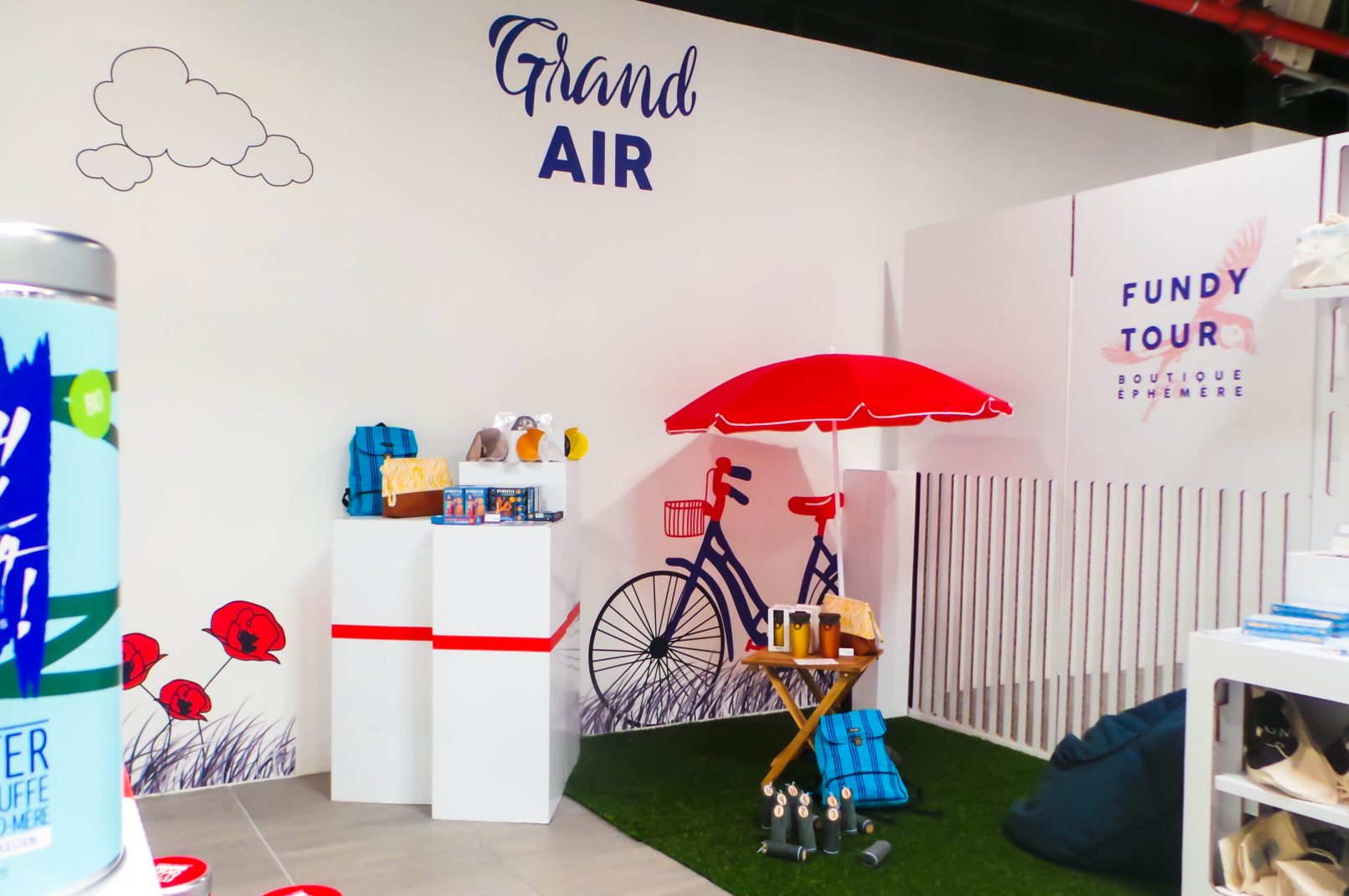 La boutique éphémère "Comme un air de vacances" - Le Fundy Tour au Centre Commercial Valserine